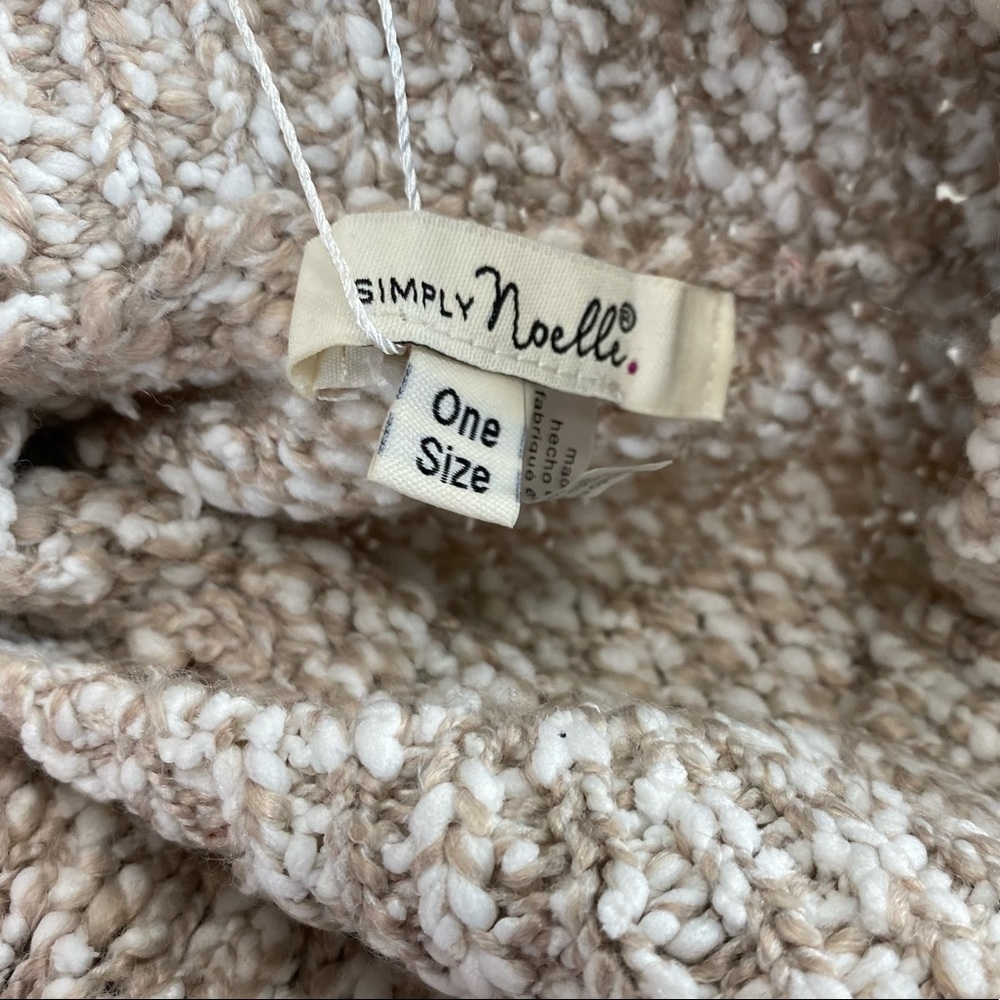 NEW Simply Noelli Shawl (One Size) - Picture 3 of 3